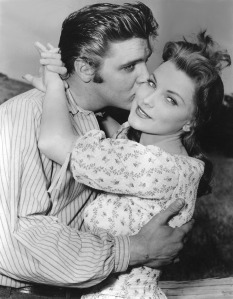  Con Debra Paget en "Love me tender" (1956) 